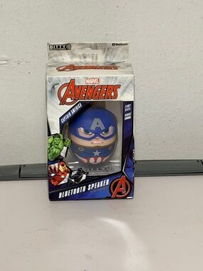 Marvel.  Bitty Boomers.  Avengers Captain America Bluetooth Speaker.